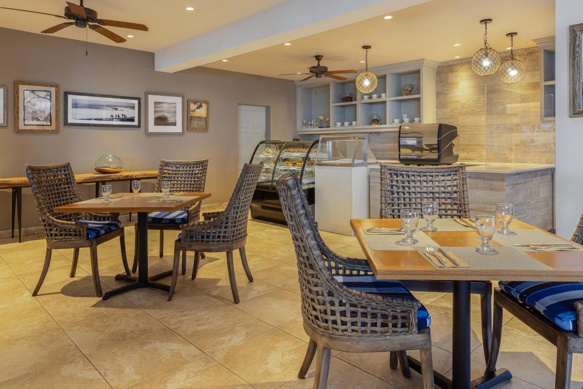 Waves Resort & Spa, Barbados, An Autograph Collection All-Inclusive Resort سانت جيمس المظهر الخارجي الصورة