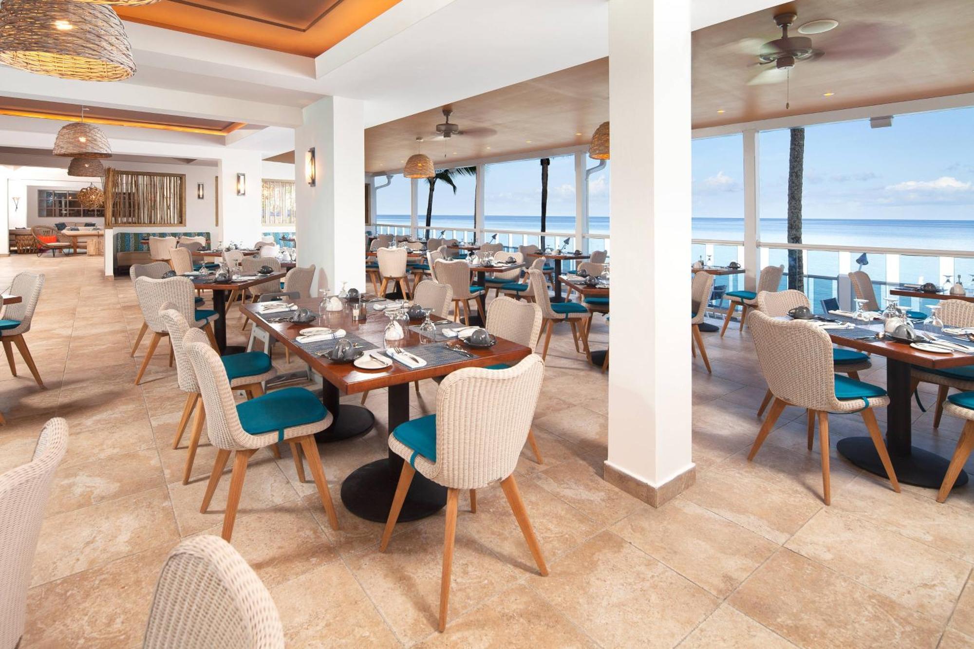Waves Resort & Spa, Barbados, An Autograph Collection All-Inclusive Resort سانت جيمس المظهر الخارجي الصورة