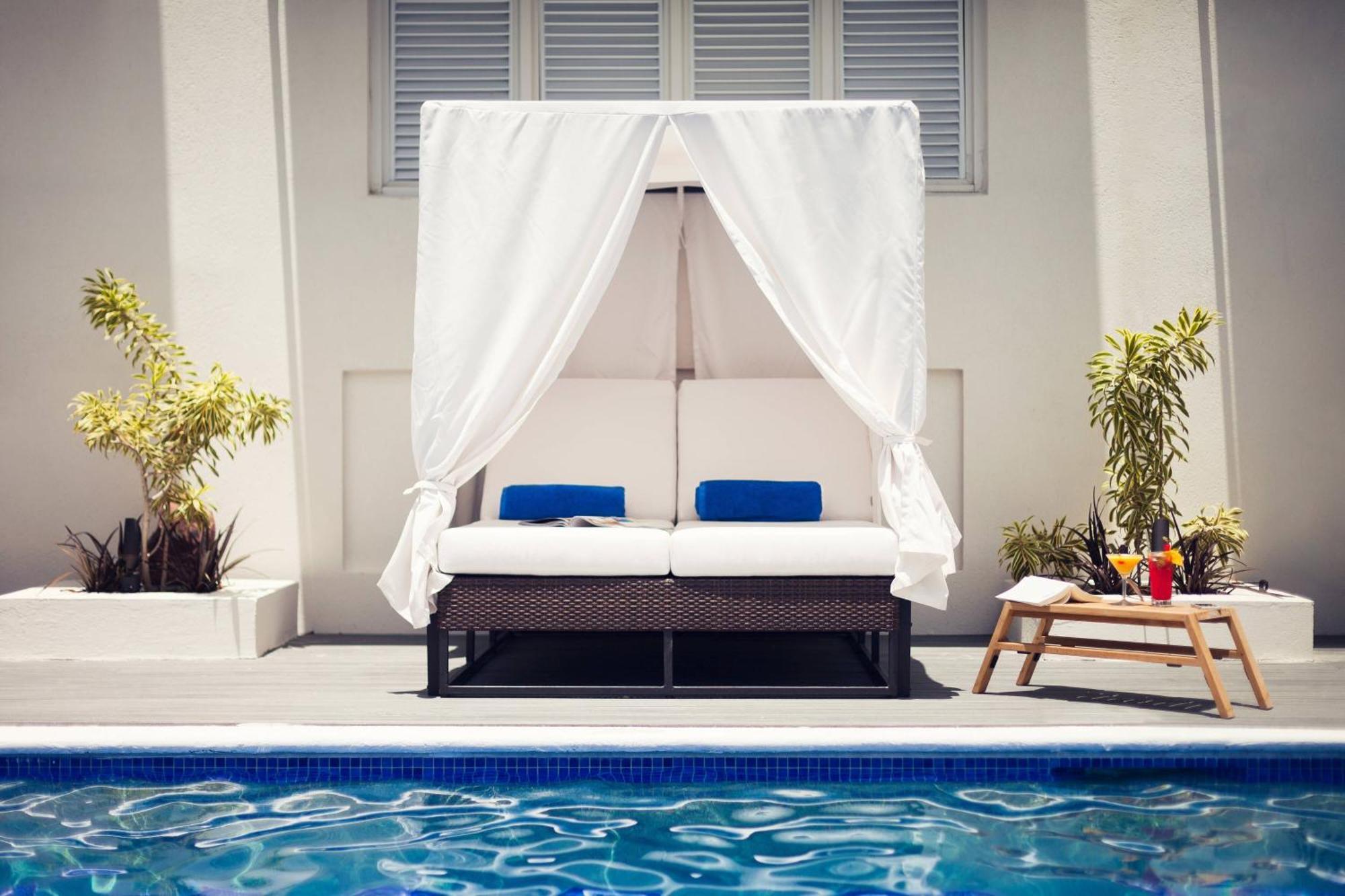 Waves Resort & Spa, Barbados, An Autograph Collection All-Inclusive Resort سانت جيمس المظهر الخارجي الصورة