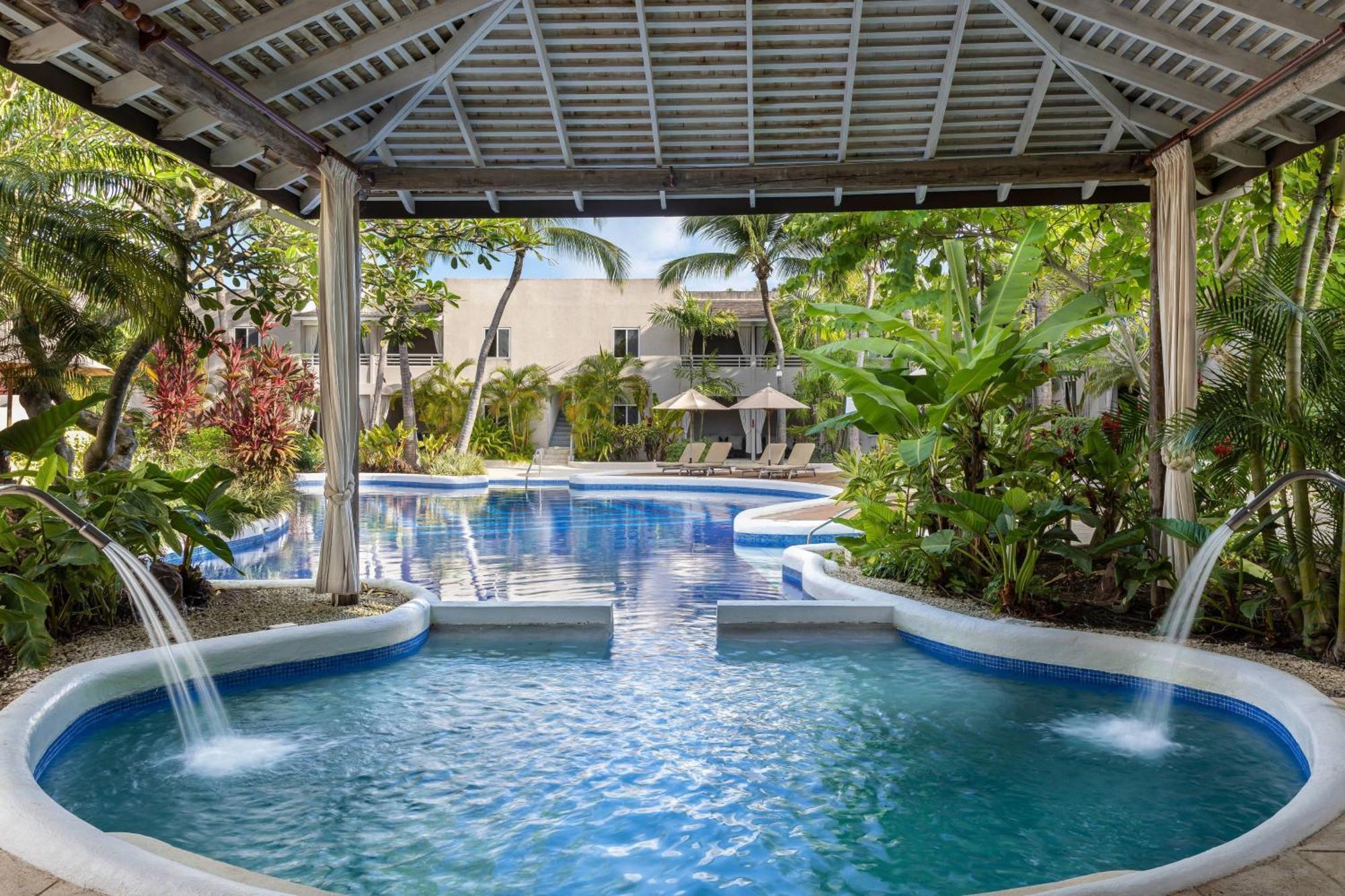 Waves Resort & Spa, Barbados, An Autograph Collection All-Inclusive Resort سانت جيمس المظهر الخارجي الصورة