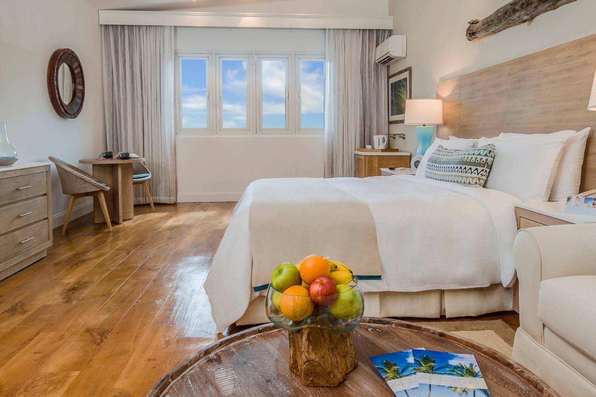 Waves Resort & Spa, Barbados, An Autograph Collection All-Inclusive Resort سانت جيمس المظهر الخارجي الصورة