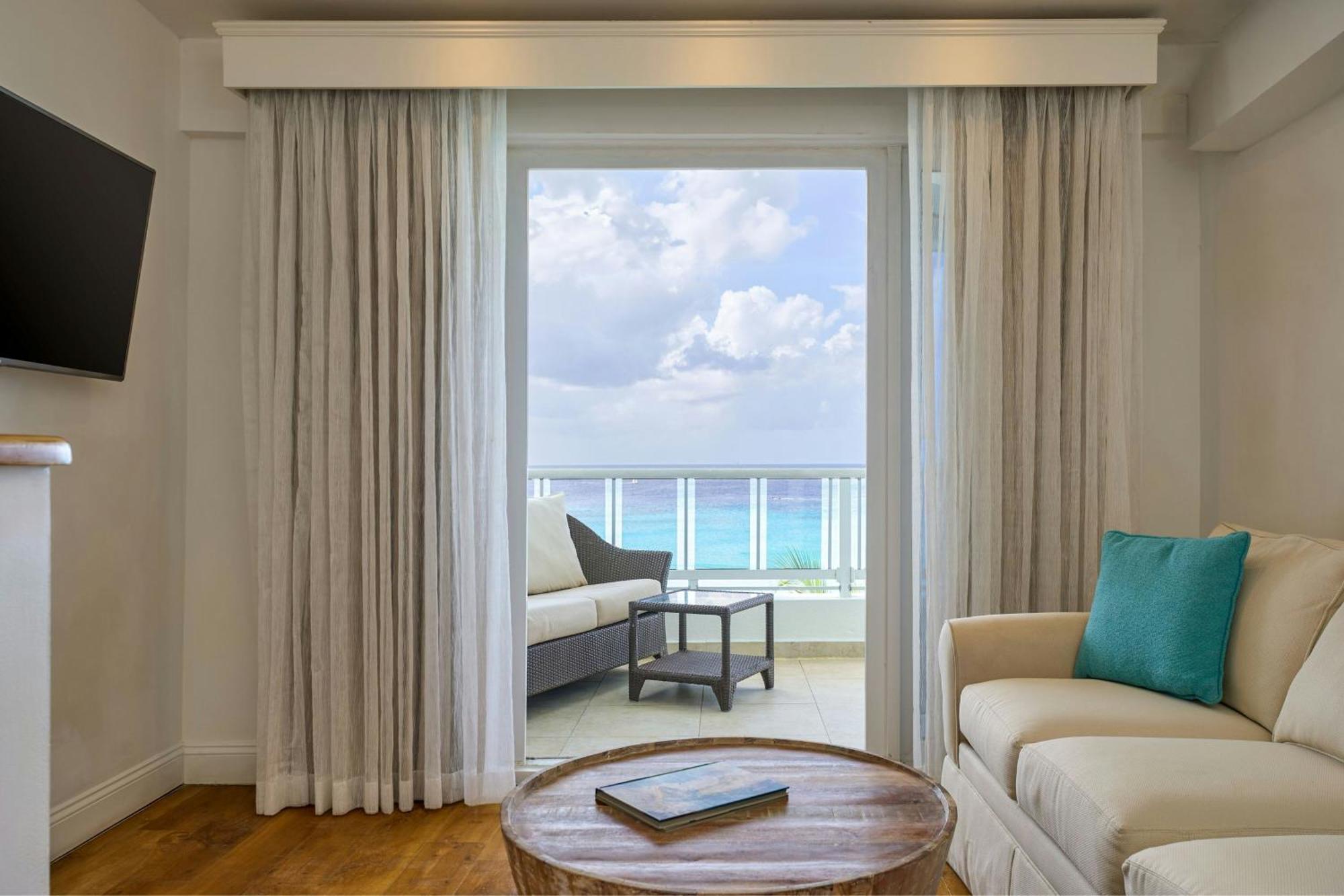 Waves Resort & Spa, Barbados, An Autograph Collection All-Inclusive Resort سانت جيمس المظهر الخارجي الصورة